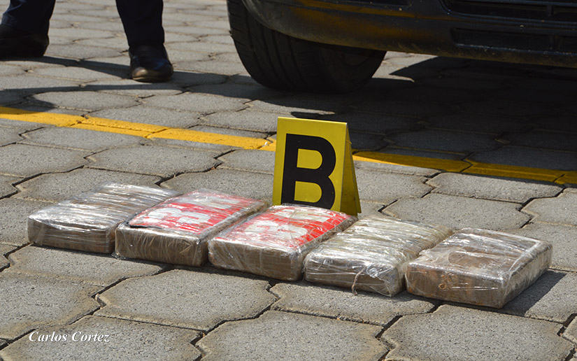 incautan-droga-dinero